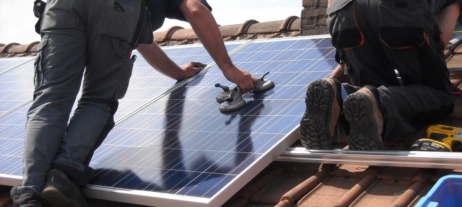Peut-on installer des panneaux solaires sur une isolation Sarking ?